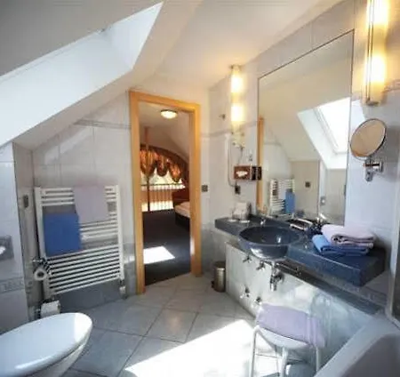 Готель Atrium Garni 4*