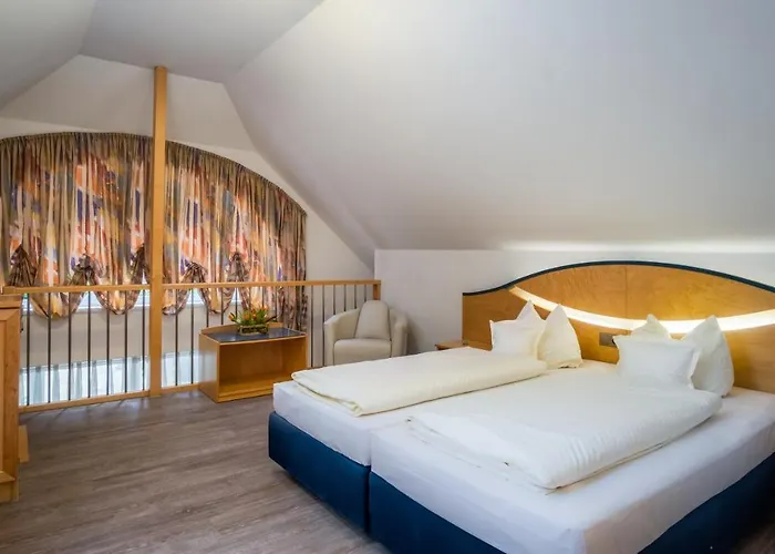 Atrium Garni Hotel 3*